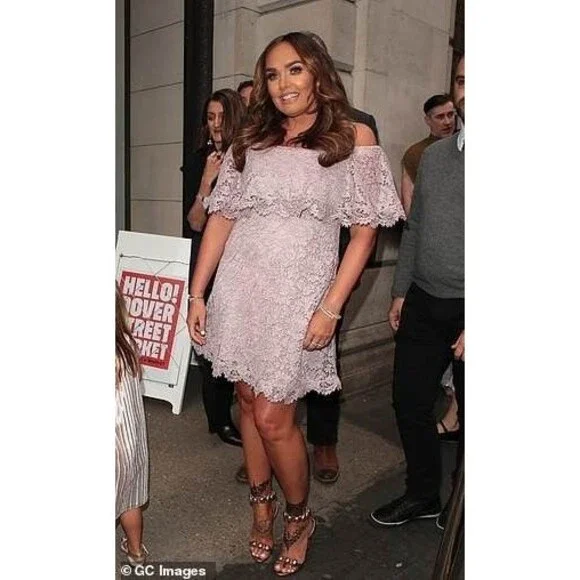 NWT. $3690 VALENTINO Cold-shoulder Ruffled Metallic Corded Lace Mini Dress  Sz S is available for purchase on au PAY Market - Imported Goods Online  Store Co.Ltd. | au PAY Market - Online